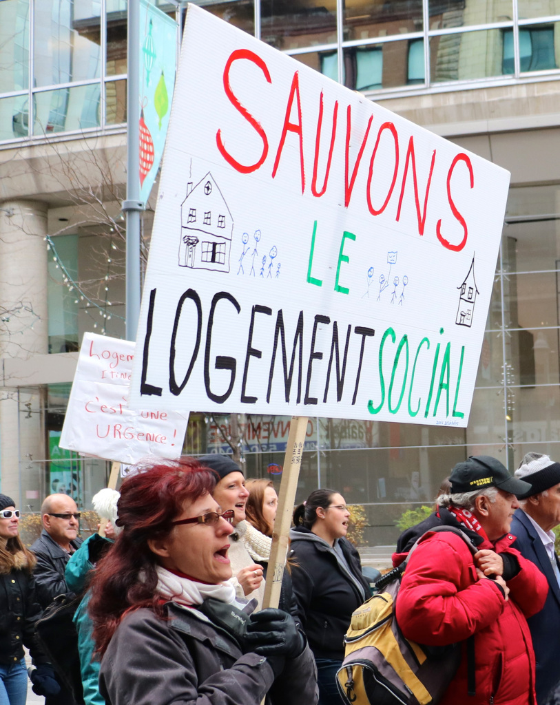 2015nov20 Pancarte Sauvons le logement social à Ottawa (F.Roy)